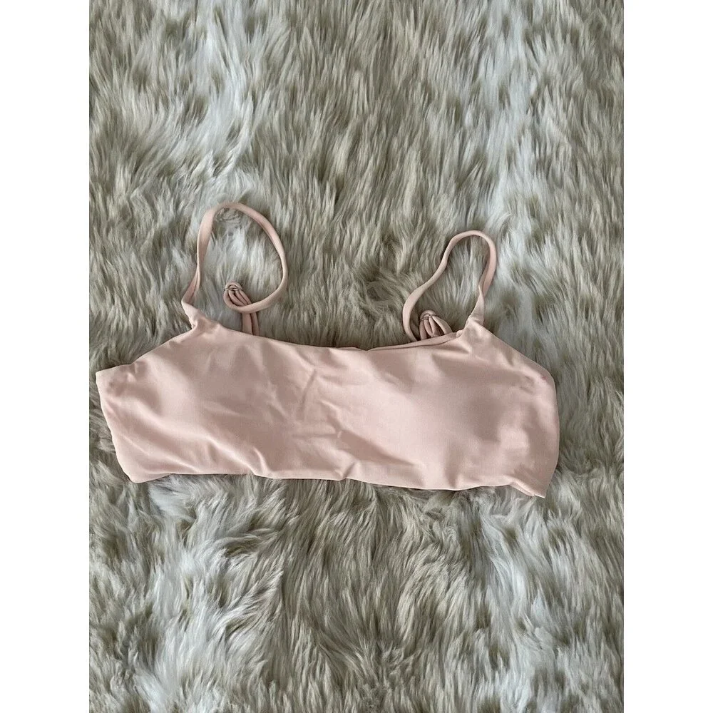 Lovely Pale Pink scoop bikini swim top size Medium NWOT